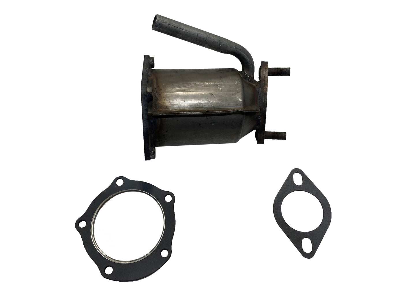 Davico Mfg Catalytic Converter P/N:13006 Fits: Dodge Colt 86-84, Hyundai Excel 89-86, Mitsubishi Cordia 88-83, Mitsubishi Mirage 86-85, Mitsubishi Precis 89-87, Mitsubishi Tredia 88-83 Image 1