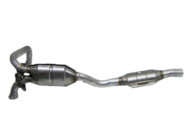Davico Mfg Catalytic Converter P/N:14412 Fits: Ford Bronco 94-92, Ford E-150 Econoline 95-92, Ford E-150 Econoline Club Wagon 95-92, Ford E-250 Econoline 95-92, Ford E-350 Econoline 95-92, Ford F-150 94-88, Ford F-250 94-88, Ford F-350 94-88 Image 3