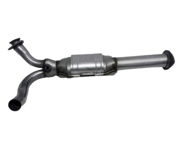 Davico Mfg Catalytic Converter P/N:145162 Fits: Chevrolet Blazer, Chevrolet C1500 Suburban, Chevrolet C2500 Suburban, Chevrolet K1500 Suburban, Chevrolet K2500 Suburban, Chevrolet Tahoe, GMC C1500 Suburban, GMC C2500 Suburban, GMC K1500 Suburban Image 1