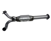 Davico Mfg Catalytic Converter P/N:145162 Fits: Chevrolet Blazer, Chevrolet C1500 Suburban, Chevrolet C2500 Suburban, Chevrolet K1500 Suburban, Chevrolet K2500 Suburban, Chevrolet Tahoe, GMC C1500 Suburban, GMC C2500 Suburban, GMC K1500 Suburban Image 1