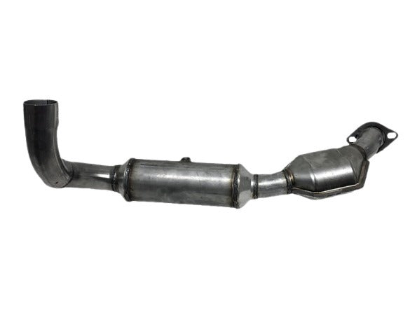 Davico Mfg Catalytic Converter P/N:15653 Fits: Ford Expedition 02-99, Ford F-150 02-99, Ford F-250 02-01, Ford F-250 1999 Image 2