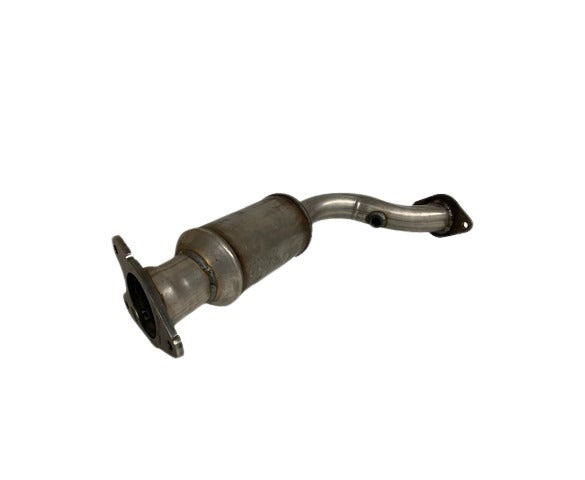 Davico Mfg Catalytic Converter P/N:16537 Fits: Ford Contour 00-95, Mercury Cougar 02-99, Mercury Mystique 00-95 Image 1