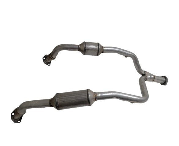 Davico Mfg Catalytic Converter P/N:17063 Fits: Land Rover Defender 110 1993, Land Rover Defender 90 95-94, Land Rover Discovery 95-94 Image 2