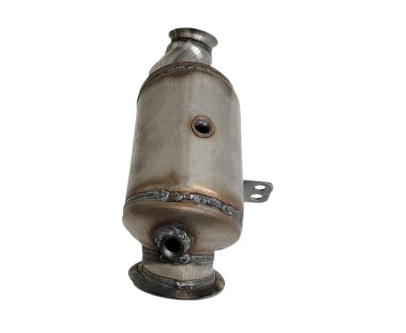 Davico Mfg Catalytic Converter P/N:17512 Fits: Mercedes-benz C300 18-15, Mercedes-benz E300 19-17, Mercedes-benz Glc300 19-16, Mercedes-benz Slc300 20-17, Mercedes-benz Slk300 2016 Image 2