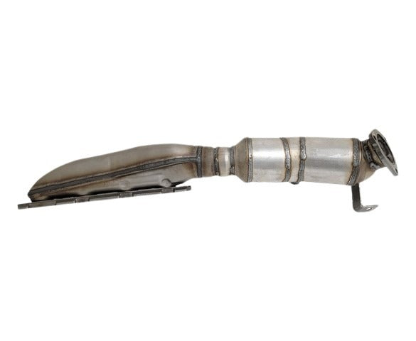 Davico Mfg Catalytic Converter P/N:17527 Fits: Audi A6 Quattro 11-07, Audi A8 Quattro 10-07 Image 2