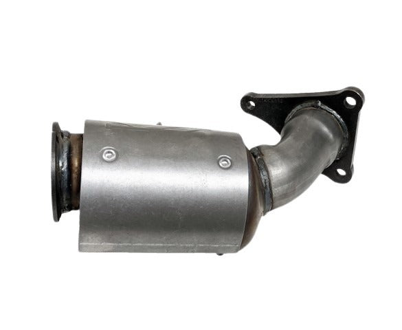 Davico Mfg Catalytic Converter P/N:17536 Fits: Infiniti Q50 22-16, Infiniti Q60 21-17 Image 1