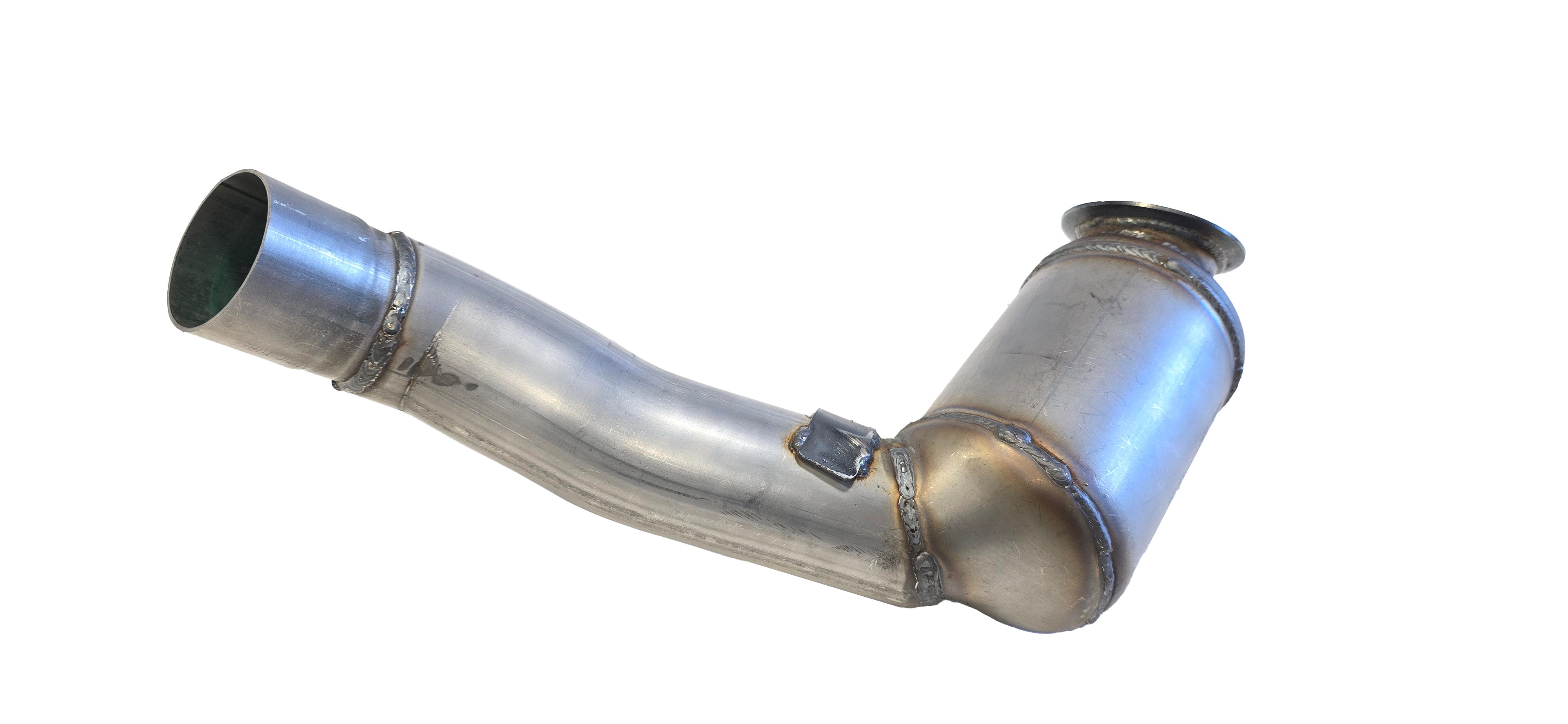 Davico Mfg Catalytic Converter P/N:17669 Fits: BMW M5 16-13, BMW M6 18-12, BMW M6 Gran Coupe 19-14 Image 3