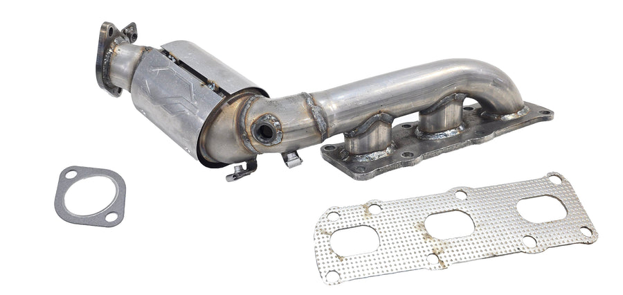 Davico Mfg Catalytic Converter P/N:17679 Fits: Hyundai Genesis 16-14 Image 1