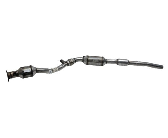 Davico Mfg Catalytic Converter P/N:18022 Fits: Audi A6 01-00, Audi A6 Quattro 01-00, Volkswagen Passat 05-00 Image 1