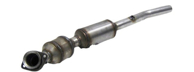 Davico Mfg Catalytic Converter P/N:18047 Fits: Land Rover Range Rover 05-03 Image 2