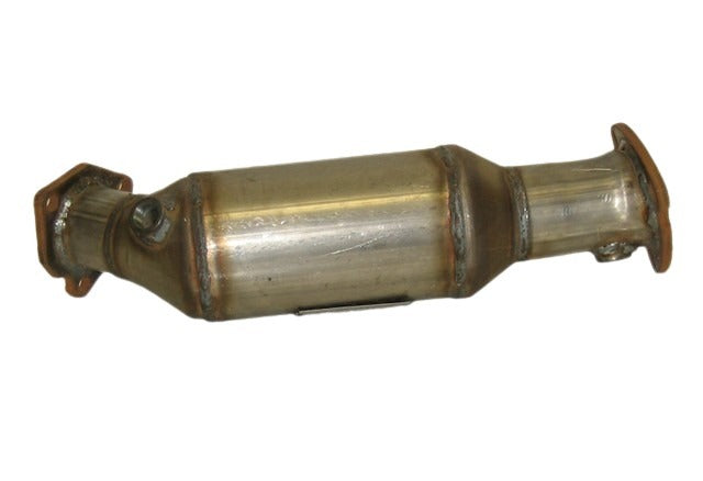 Davico Mfg Catalytic Converter P/N:18059 Fits: Audi A4 05-97, Audi A4 Quattro 05-97, Volkswagen Passat 05-98 Image 1