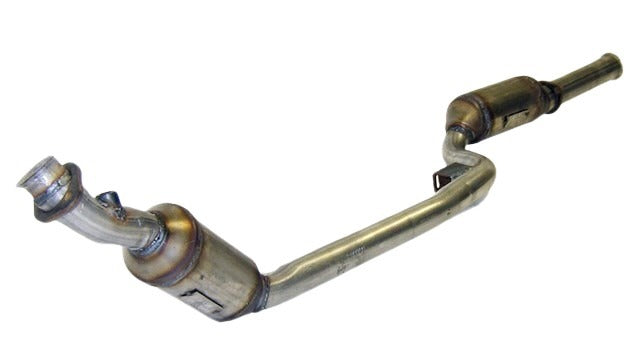 Davico Mfg Catalytic Converter P/N:18083 Fits: Mercedes-benz E320 02-98, Mercedes-benz E430 02-00 Image 2