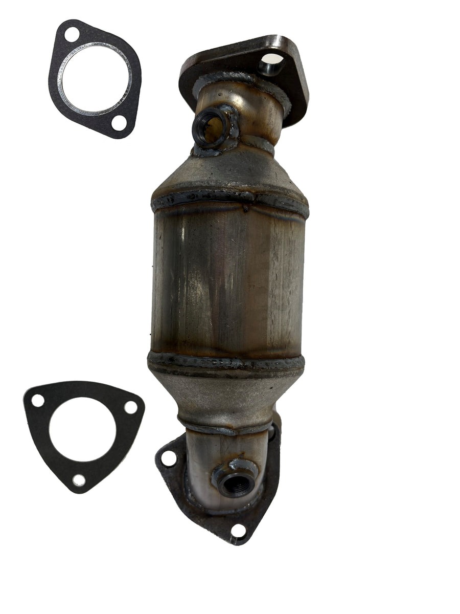 Davico Mfg Catalytic Converter P/N:18126 Fits: Chrysler Sebring 03-01, Dodge Stratus 03-01, Mitsubishi Diamante 04-99, Mitsubishi Eclipse 05-00, Mitsubishi Galant 03-99 Image 1