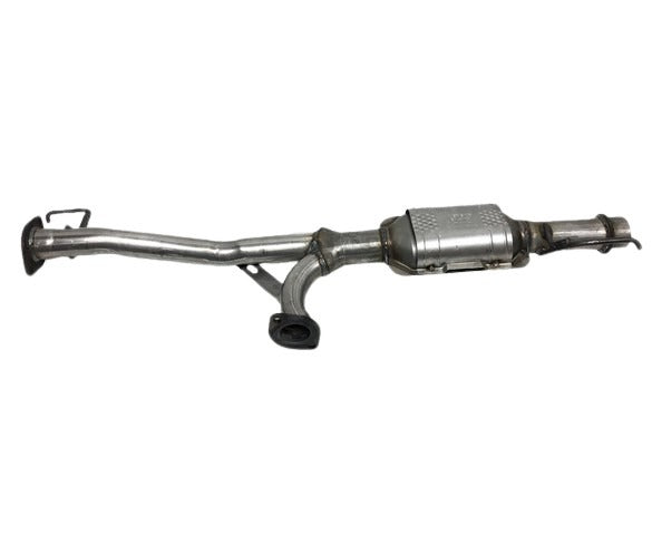 Davico Mfg Catalytic Converter P/N:18147 Fits: Toyota Tundra 02-00 Image 1