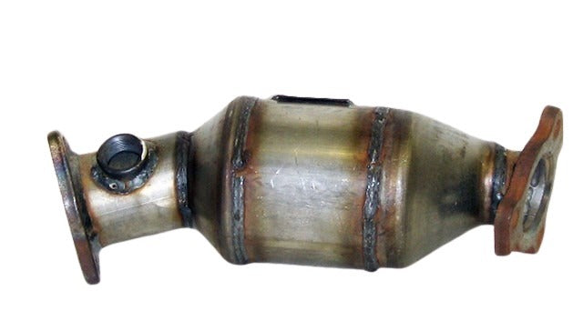 Davico Mfg Catalytic Converter P/N:18153 Fits: Nissan Frontier 01-99, Nissan Xterra 03-00 Image 1