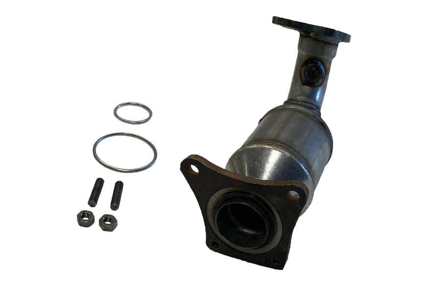 Davico Mfg Catalytic Converter P/N:18201 Fits: Nissan Altima 06-05, Nissan Maxima 08-04, Nissan Quest 09-04 Image 1