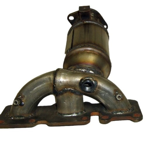 Davico Mfg Catalytic Converter P/N:18252 Fits: Hyundai Azera 08-06, Hyundai Entourage 08-07, Hyundai Sonata 07-06, Kia Amanti 09-07, Kia Sedona 12-06 Image 1