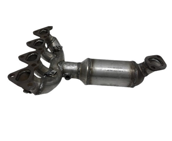 Davico Mfg Catalytic Converter P/N:18263 Fits: Hyundai Elantra 03-98, Hyundai Tiburon 01-97, Hyundai Tiburon 06-03 Image 3