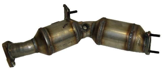 Davico Mfg Catalytic Converter-Universal P/N:228324 Fits: Nissan 350z 04-03 Image 1