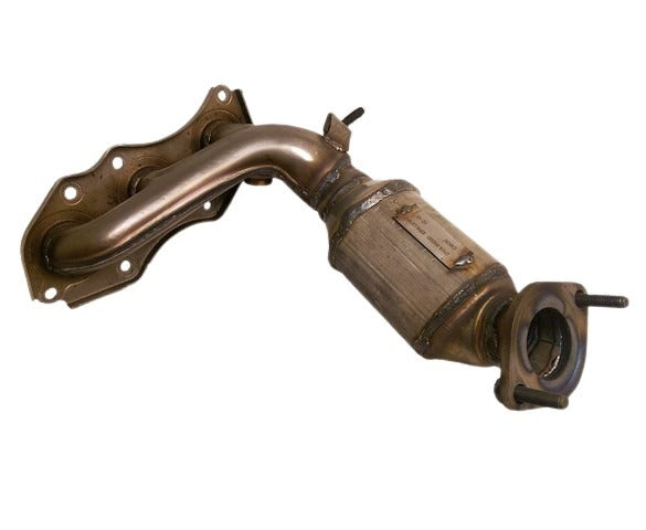 Davico Mfg Catalytic Converter P/N:18281 Fits: Toyota Sienna 10-07 Image 1