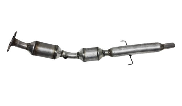 Davico Mfg Catalytic Converter-Direct Fit P/N:183615 Fits: Toyota Yaris 11-07 Image 1