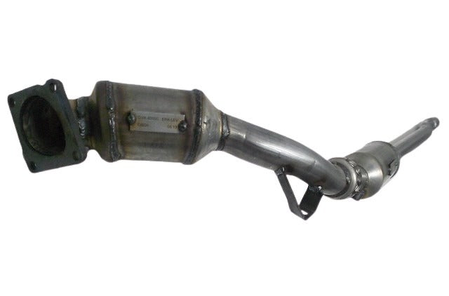 Davico Mfg Catalytic Converter P/N:18368 Fits: Audi S4 02-00 Image 2