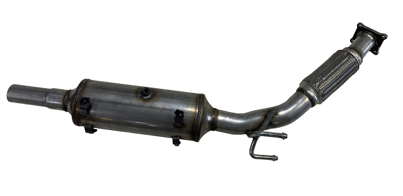 Davico Mfg Catalytic Converter P/N:18424 Fits: Volkswagen Beetle 14-12, Volkswagen Golf 14-12, Volkswagen Jetta 14-11, Volkswagen Passat 14-12 Image 1