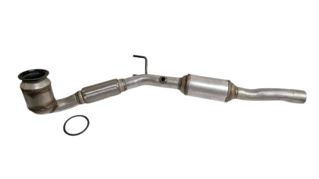 Davico Mfg Catalytic Converter P/N:18589 Fits: Volkswagen Beetle 2019, Volkswagen Passat 19-18 Image 1