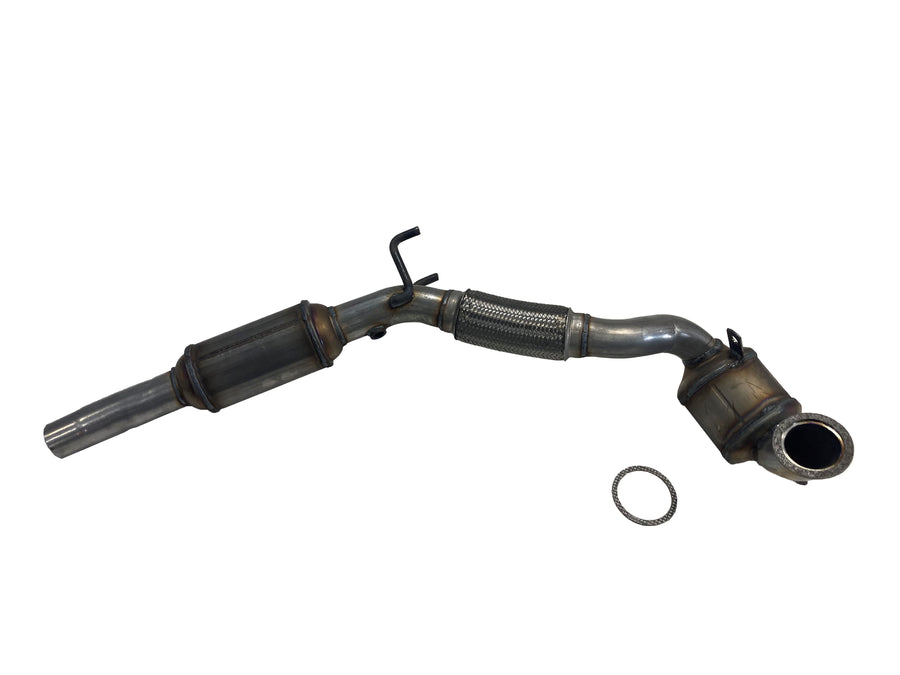 Davico Mfg Catalytic Converter P/N:18604 Fits: Volkswagen Golf 21-19, Volkswagen Golf Sportwagen 2019, Volkswagen Jetta 21-19 Image 1