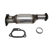 Davico Mfg Catalytic Converter P/N:19044 Fits: Ford Ranger 06-04, Mazda B3000 06-04, Mazda B4000 06-04 Image 1