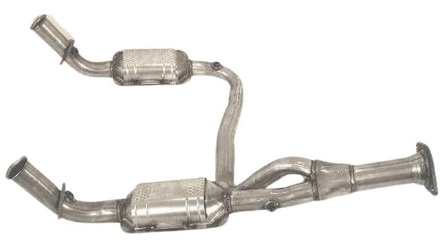 Davico Mfg Catalytic Converter P/N:19081 Fits: Chevrolet Tahoe 00-98, GMC Yukon 99-98 Image 1