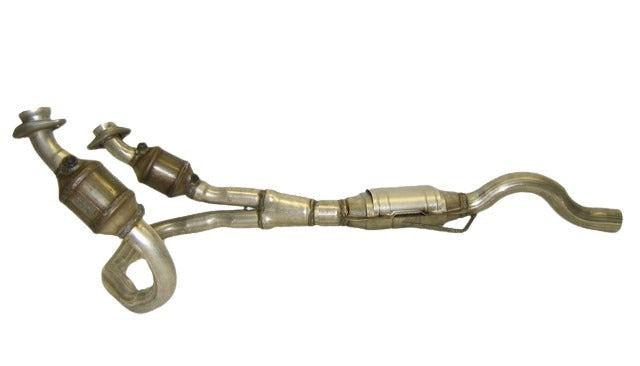 Davico Mfg Catalytic Converter P/N:19089 Fits: Dodge Dakota 03-01 Image 1