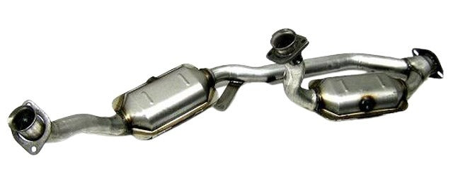 Davico Mfg Catalytic Converter-Direct Fit P/N:108174 Fits: Ford Windstar 1998 Image 1