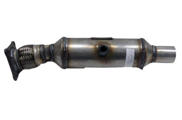 Davico Mfg Catalytic Converter-Direct Fit P/N:108324 Fits: Chrysler TOWN &amp; COUNTRY 05-01, Chrysler Voyager 03-01, Dodge Caravan 03-01, Dodge Caravan 2005, Dodge Grand Caravan 02-01 Image 1