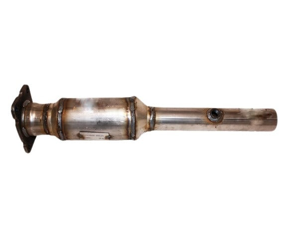 Davico Mfg Catalytic Converter P/N:19256 Fits: Buick Lesabre 00-97, Buick Park Avenue 04-97, Buick Riviera 1997, Oldsmobile 88 99-97, Oldsmobile Aurora 99-97, Oldsmobile Lss 99-96, Oldsmobile Regency 98-97, Pontiac Bonneville 99-97 Image 1