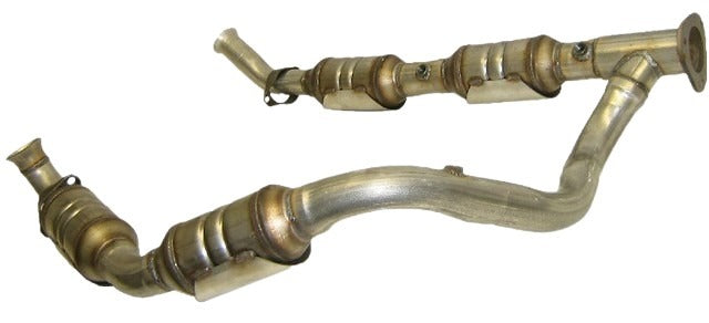 Davico Mfg Catalytic Converter P/N:19326 Fits: Ford E-250 04-03, Ford E-350 Super Duty 2003 Image 2