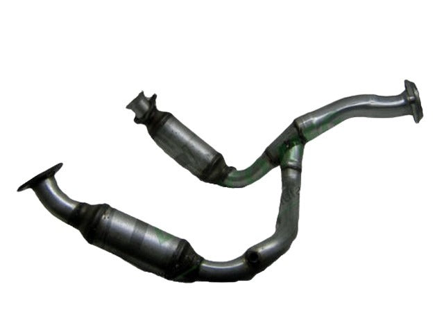 Davico Mfg Catalytic Converter P/N:49360 Fits: Cadillac Escalade 10-07, Chevrolet Avalanche 2009, Chevrolet Silverado 1500 10-09, Chevrolet Tahoe 09-08, GMC Sierra 1500 10-07, GMC Yukon 10-07, GMC Yukon Xl 1500 10-07 Image 1