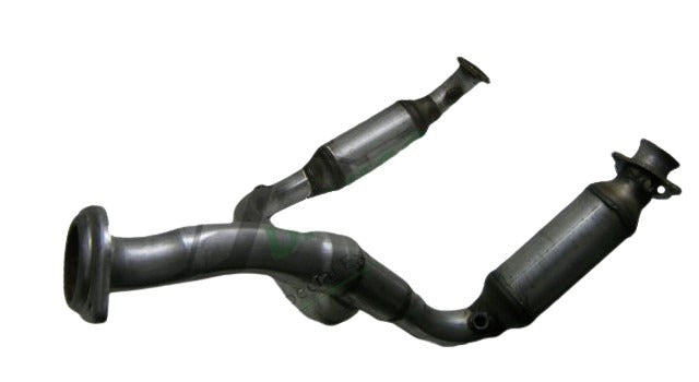 Davico Mfg Catalytic Converter P/N:49360 Fits: Cadillac Escalade 10-07, Chevrolet Avalanche 2009, Chevrolet Silverado 1500 10-09, Chevrolet Tahoe 09-08, GMC Sierra 1500 10-07, GMC Yukon 10-07, GMC Yukon Xl 1500 10-07 Image 3