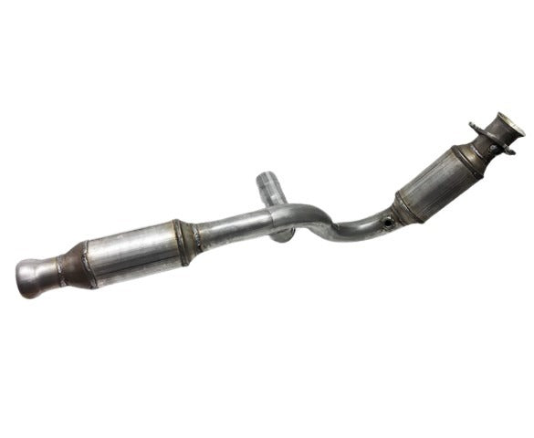 Davico Mfg Catalytic Converter P/N:194372 Fits: Cadillac Escalade 13-10, Chevrolet Avalanche 13-09, Chevrolet Silverado 1500 13-09, Chevrolet Suburban 1500 12-11, Chevrolet Tahoe 13-09, GMC Sierra 1500 13-09, GMC Yukon 13-09, GMC Yukon Xl 1500 13-09 Image 2