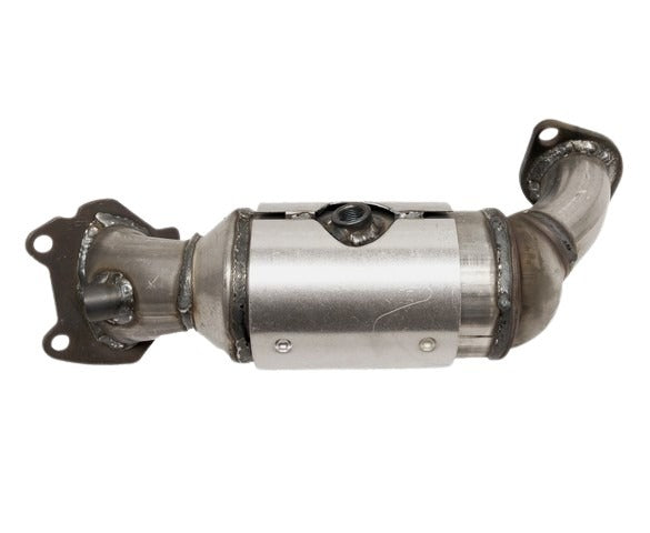 Davico Mfg Catalytic Converter P/N:19582 Fits: Chrysler 200 14-11, Chrysler TOWN &amp; COUNTRY 16-11, Dodge Avenger 14-11, Dodge Grand Caravan 20-11, Dodge Journey 19-11, Ram C/v 15-12, Volkswagen Routan 14-11 Image 1