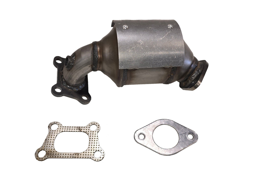 Davico Mfg Catalytic Converter P/N:19667 Fits: Cadillac Xt5 23-18, Cadillac Xt6 24-20, Chevrolet Blazer 24-19, GMC Acadia 23-18 Image 1