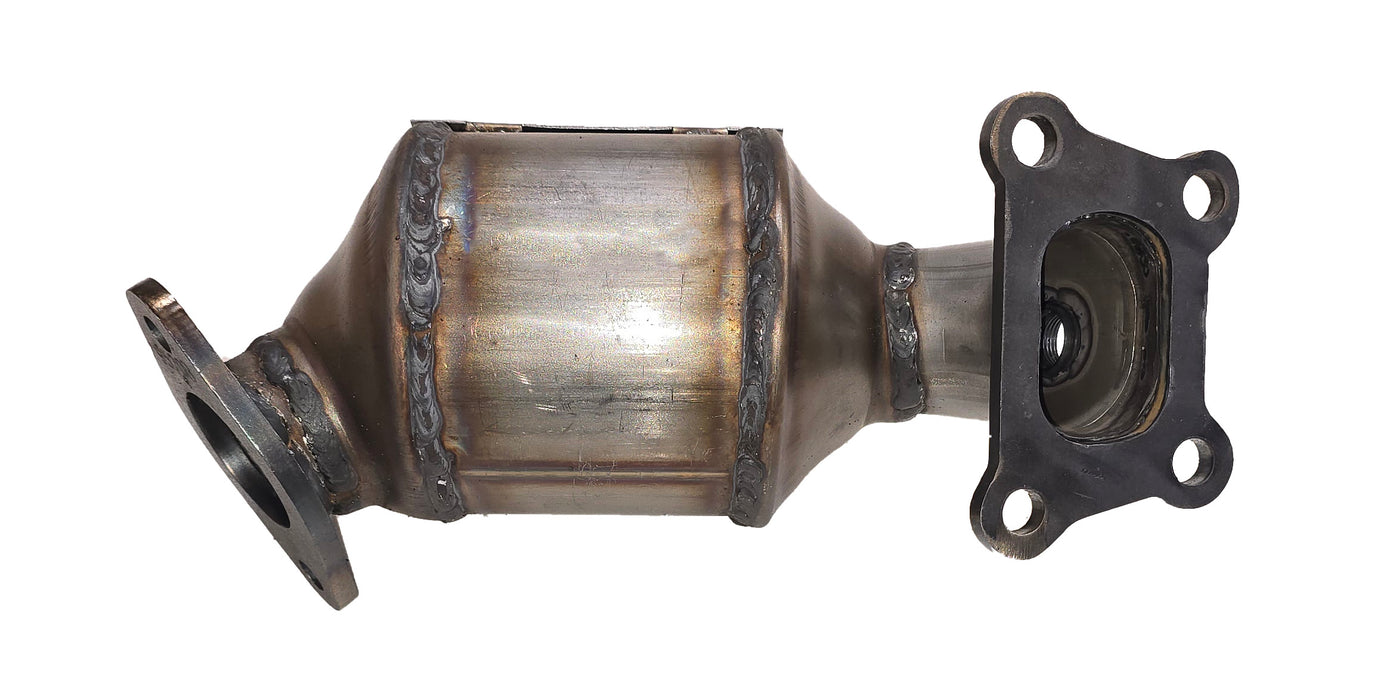 Davico Mfg Catalytic Converter P/N:19667 Fits: Cadillac Xt5 23-18, Cadillac Xt6 24-20, Chevrolet Blazer 24-19, GMC Acadia 23-18 Image 2