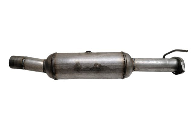 Davico Mfg Catalytic Converter P/N:19742 Fits: Ford F-450 Super Duty 16-11, Ford F-550 Super Duty 16-11 Image 2
