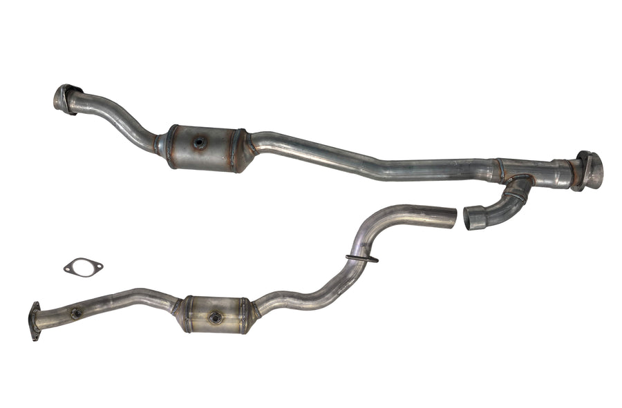Davico Mfg Catalytic Converter P/N:19777 Fits: Ford Transit-150 23-20, Ford Transit-250 23-20, Ford Transit-350 23-20, Ford Transit-350 Hd 23-20 Image 1