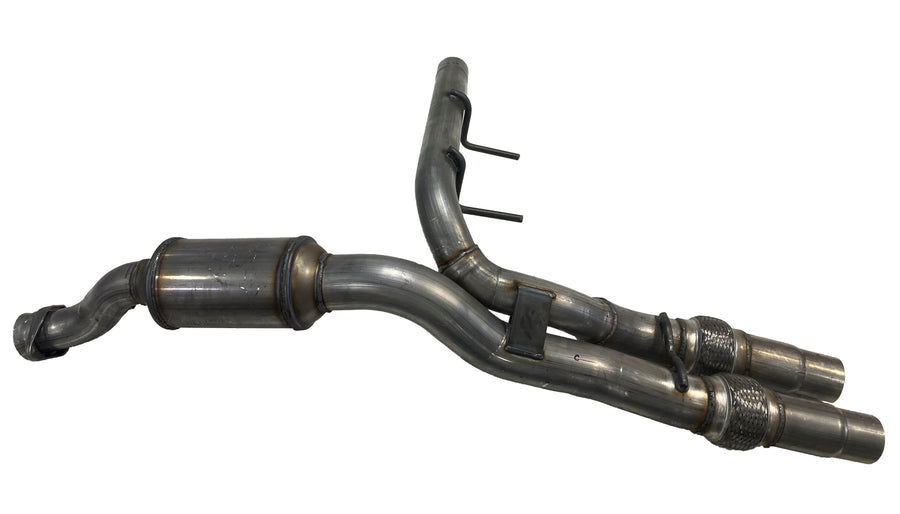 Davico Mfg Catalytic Converter P/N:19779 Fits: Ford Expedition 21-18, Lincoln Navigator 21-18 Image 1