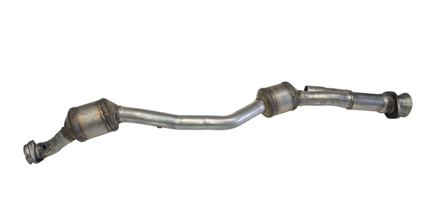 Davico Mfg Catalytic Converter P/N:197882 Fits: Ford Transit-150 24-20, Ford Transit-250 24-20, Ford Transit-350 24-20, Ford Transit-350 Hd 24-20 Image 3