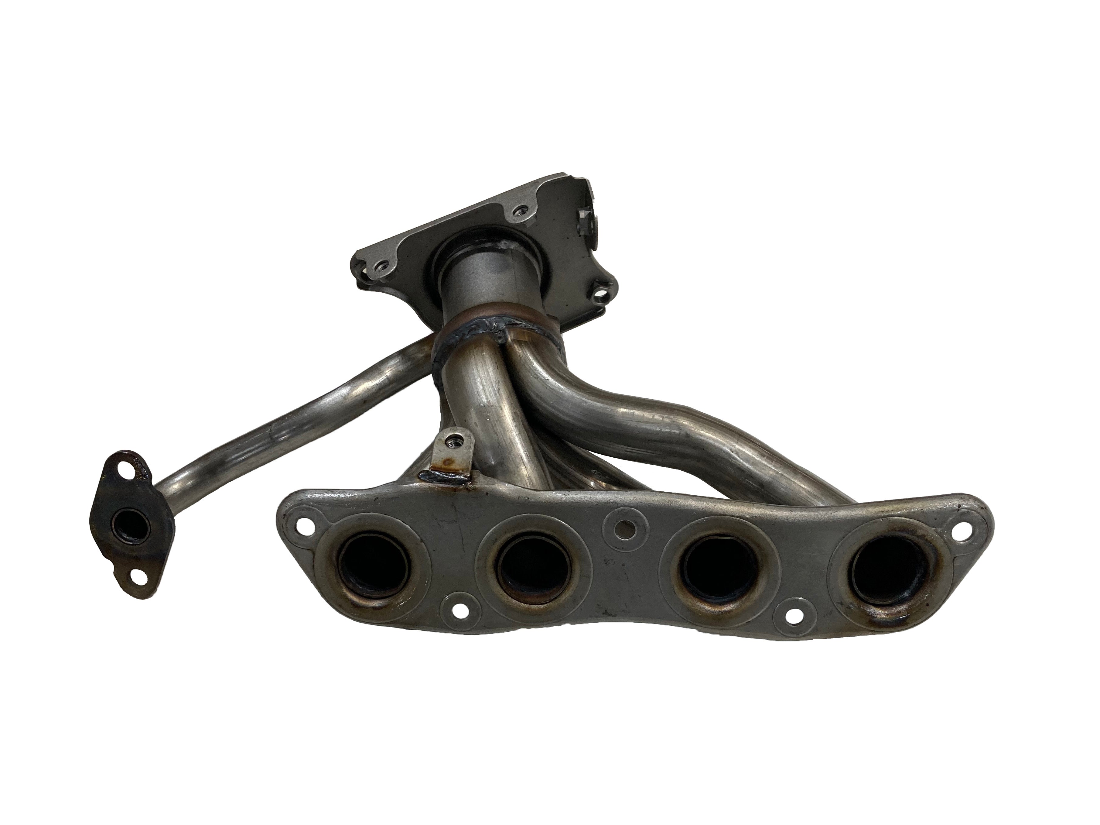 Davico Mfg Exhaust Manifold P/N:663310 Fits: Lexus Ct200h 17-11, Toyota Prius 15-10, Toyota Prius Plug-in 15-12, Toyota Prius V 18-12 Image 3