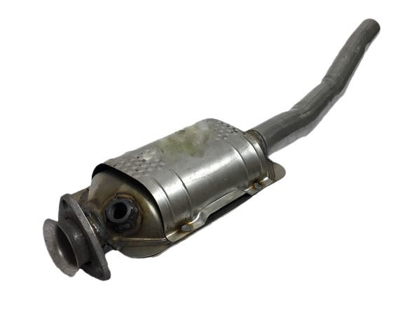 Davico Mfg Catalytic Converter P/N:DV-008 Fits: Volvo 240 1993 Image 1